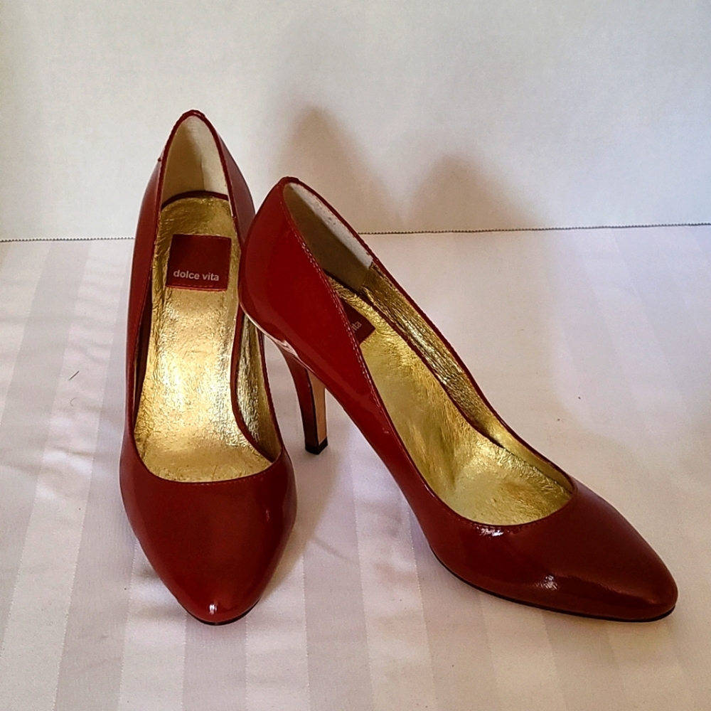Dolce Vita Red Patent Leather Pumps Size 7